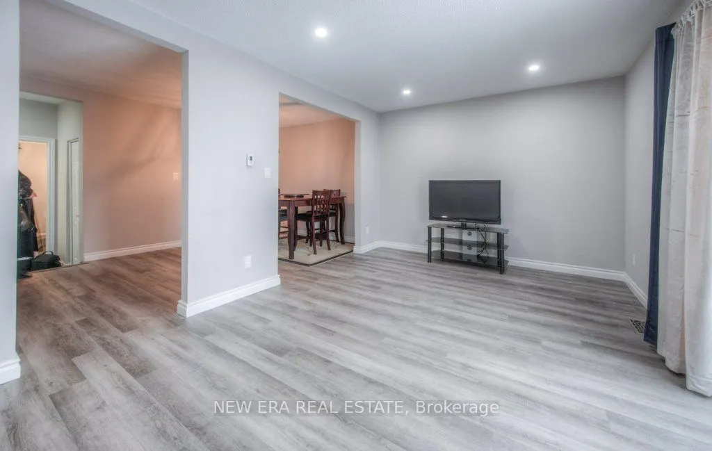 149 St Catharine Street #15