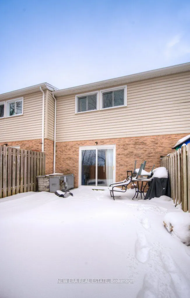 149 St Catharine Street #15