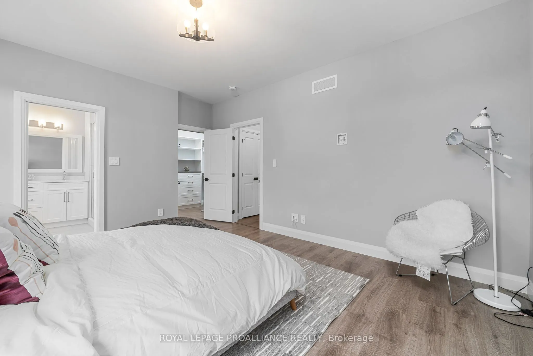 30 MacKenzie John Crescent