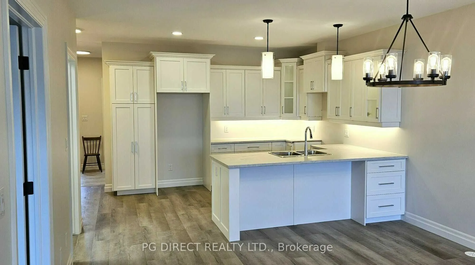 10 Cardinal Court