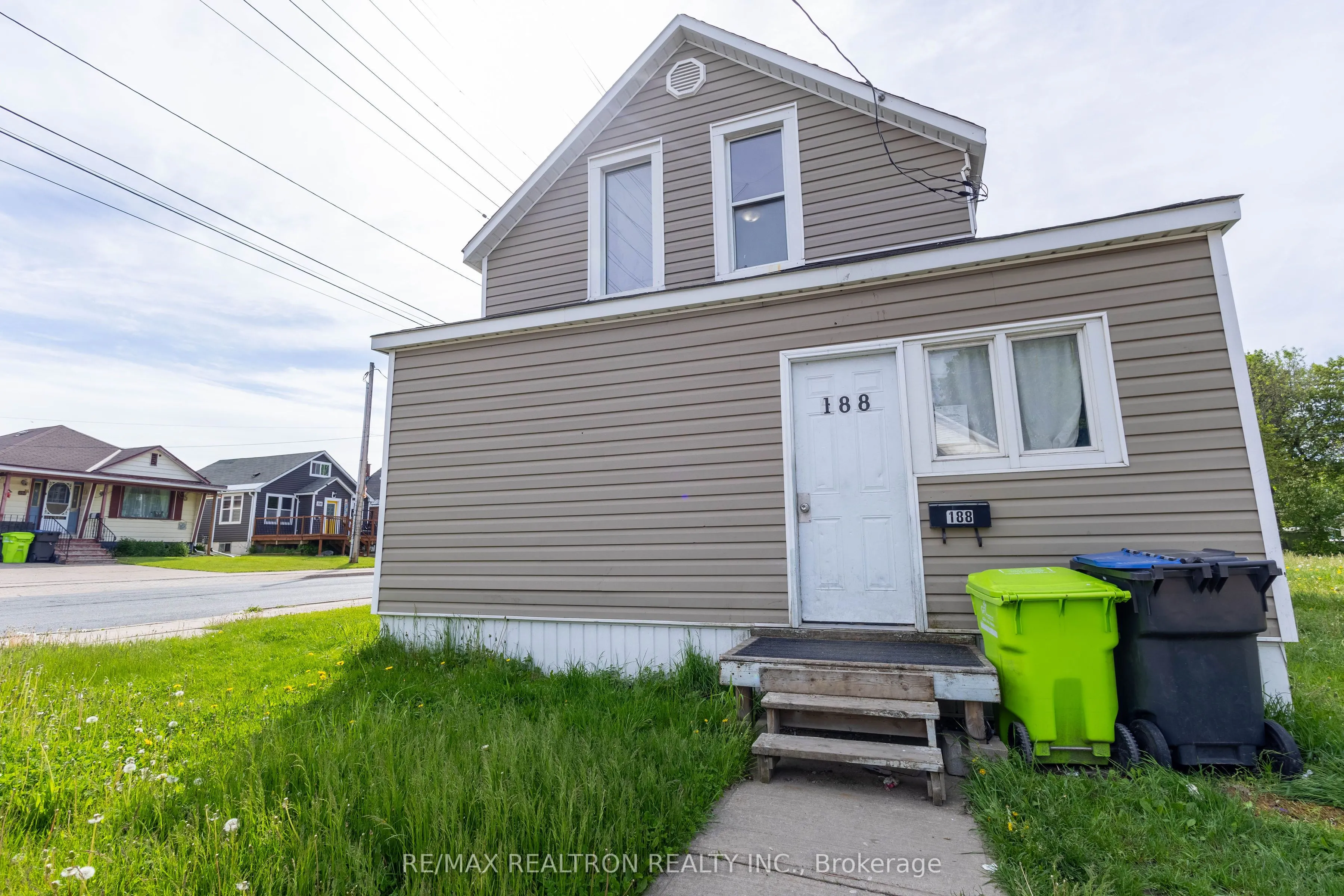 188 DENNIS Street