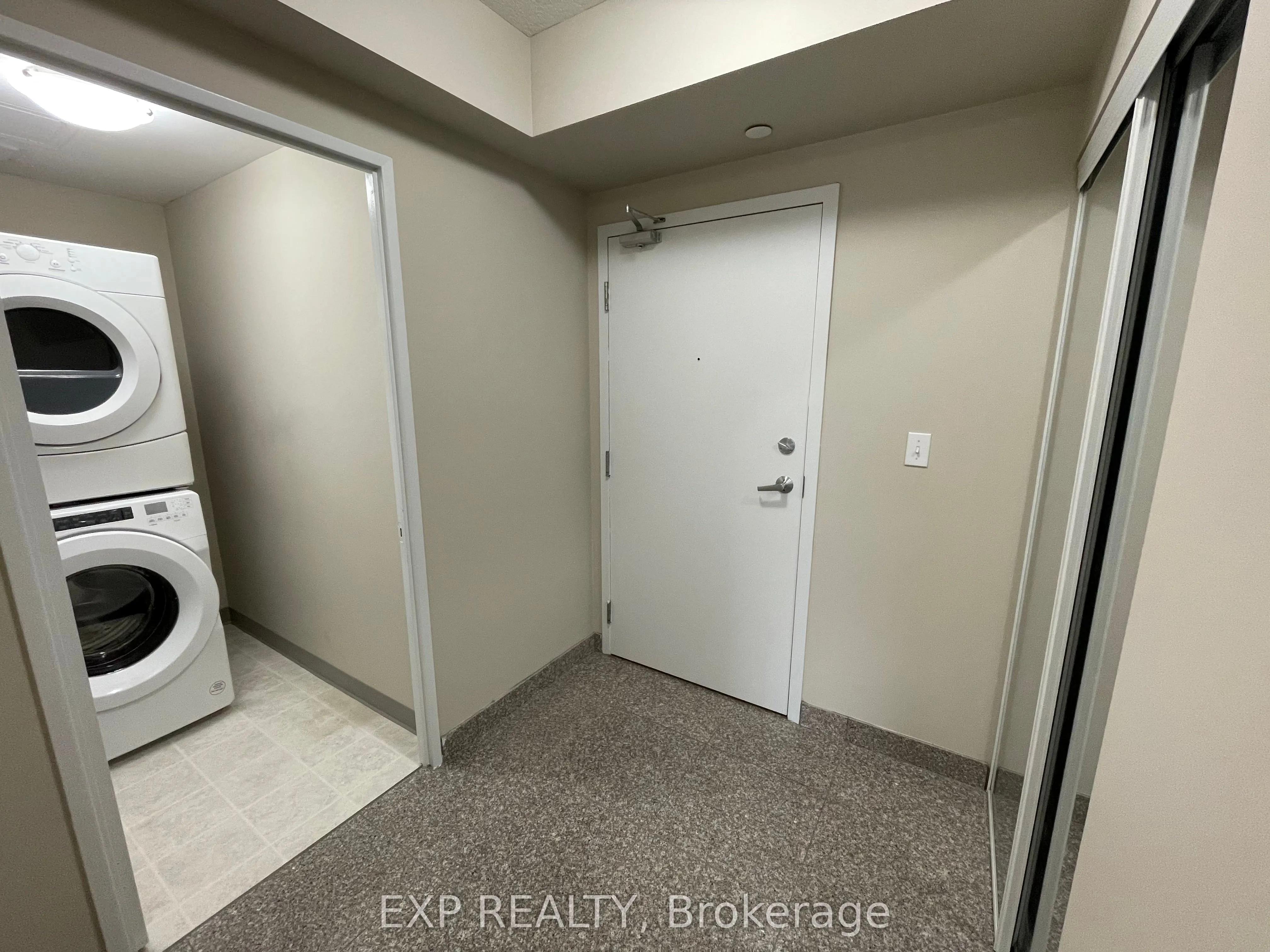 239 Auburn Drive #818