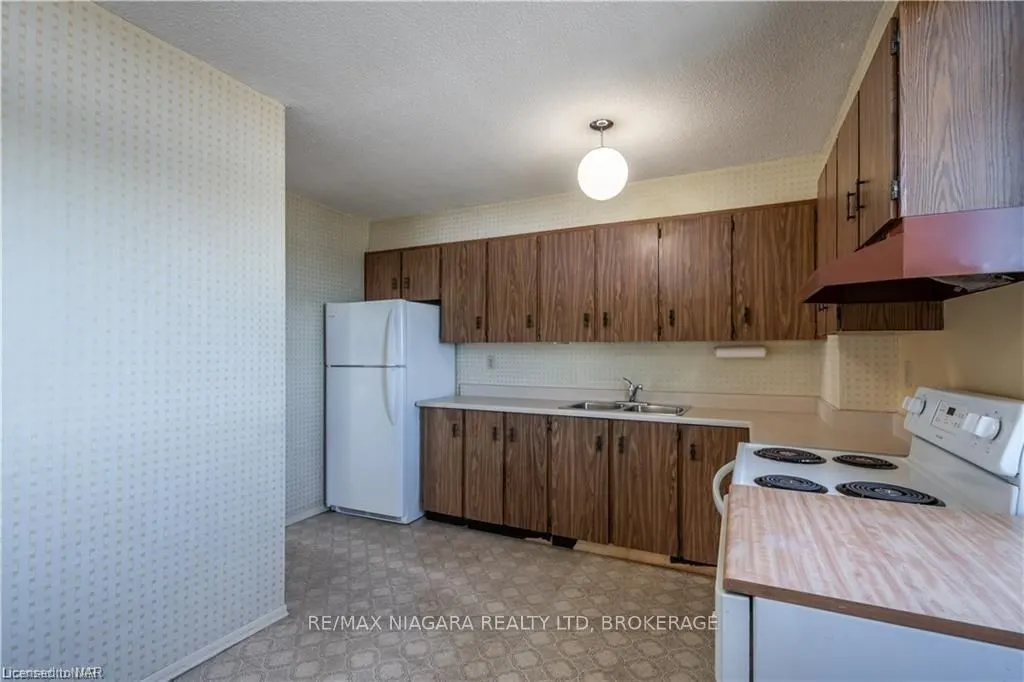 301 FRANCES Avenue #1203