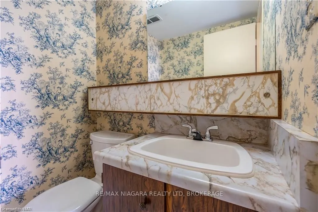 301 FRANCES Avenue #1203