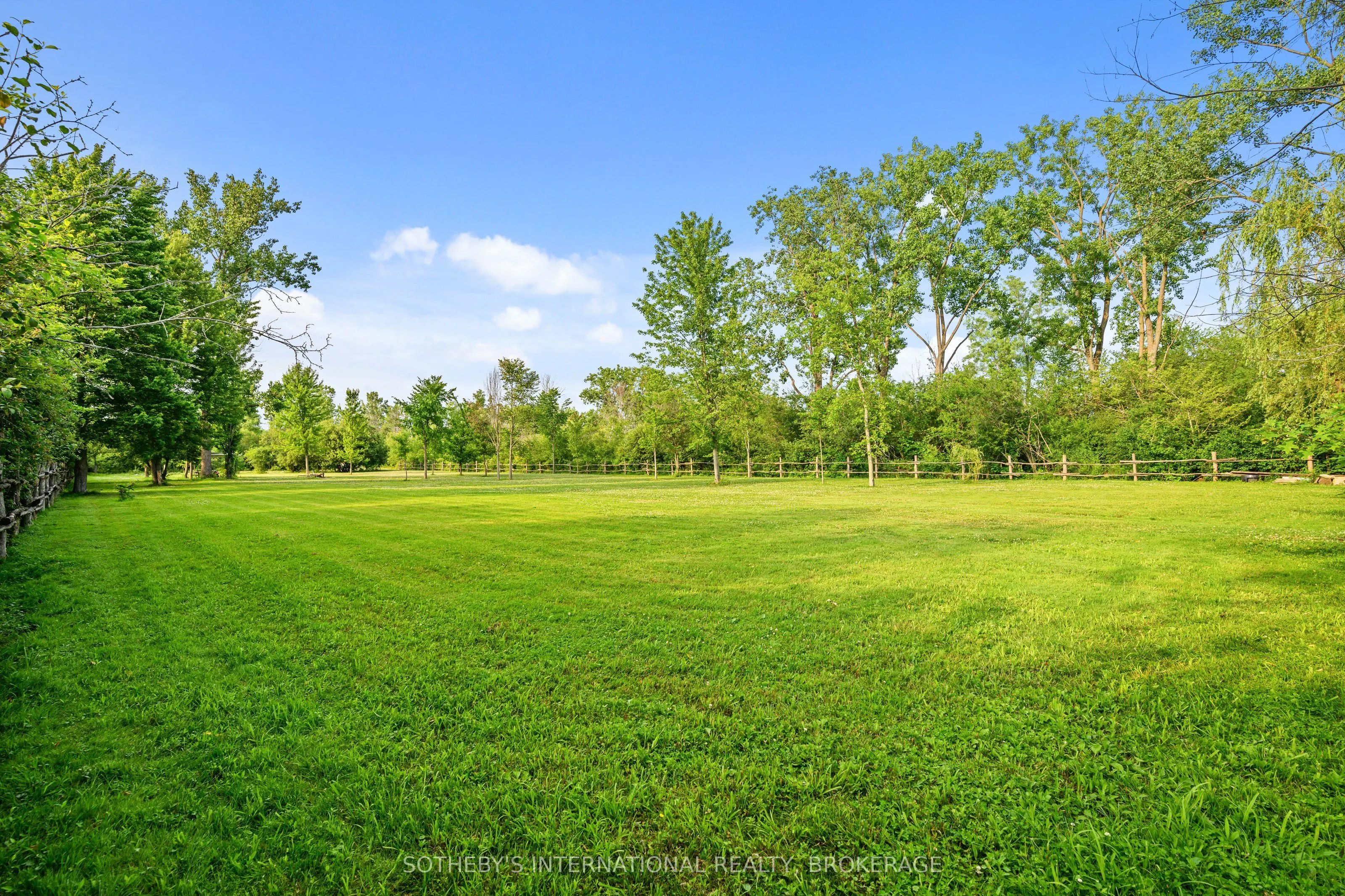 880 Edgemere Road