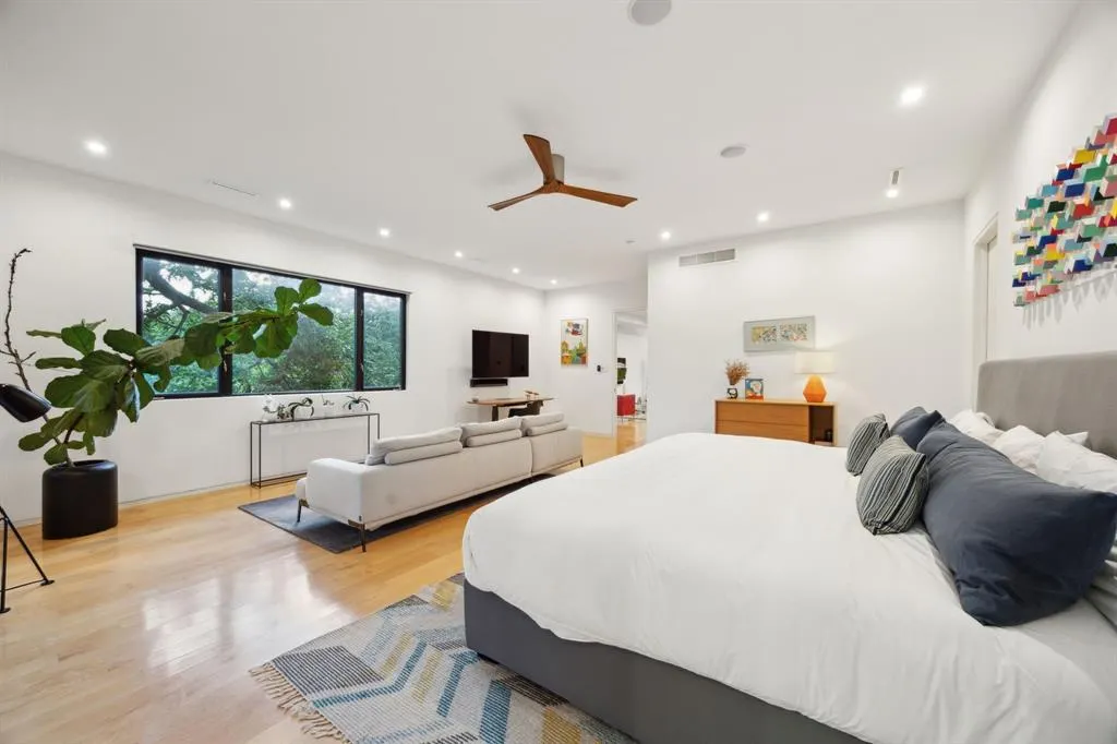 765 Evergreen Hills Road