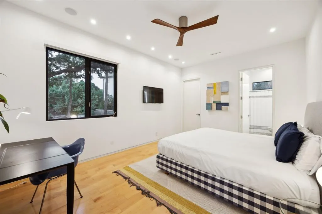 765 Evergreen Hills Road