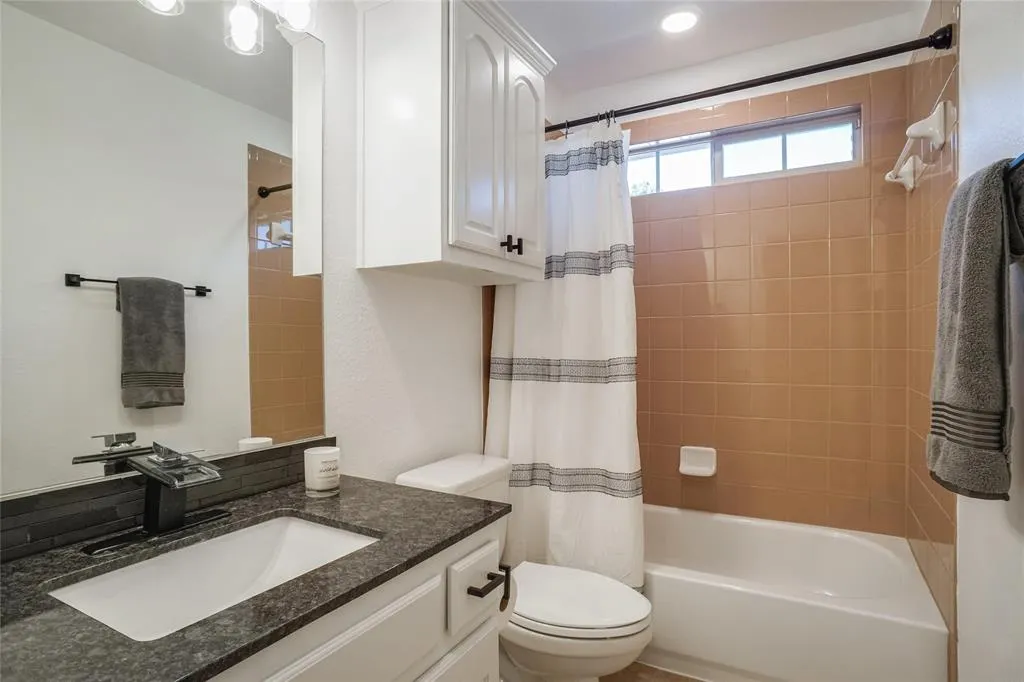 1411 Cedar Springs Drive