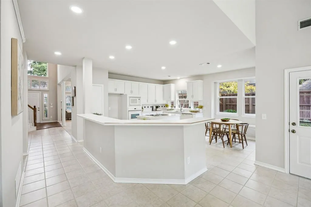 2040 Mossberg Drive