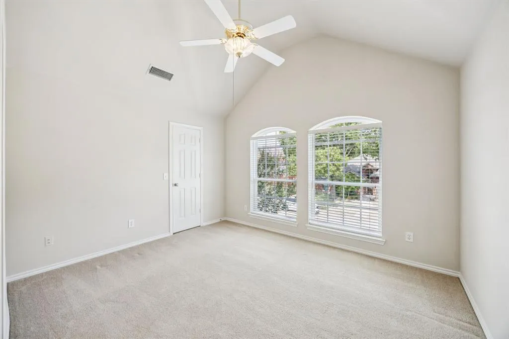 2040 Mossberg Drive