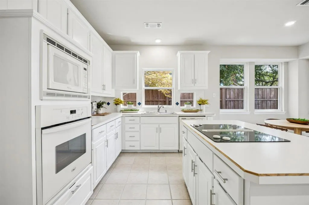 2040 Mossberg Drive