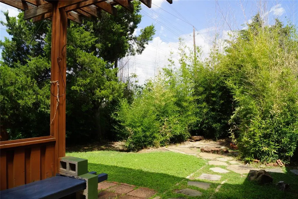 4253 Creekstone Drive
