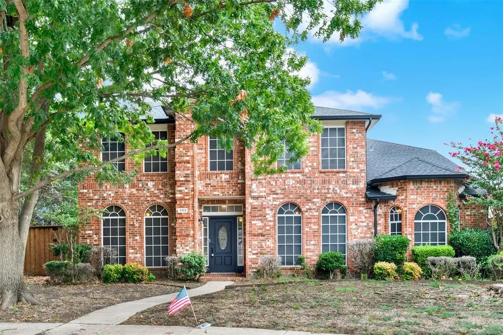 803 Holly Circle