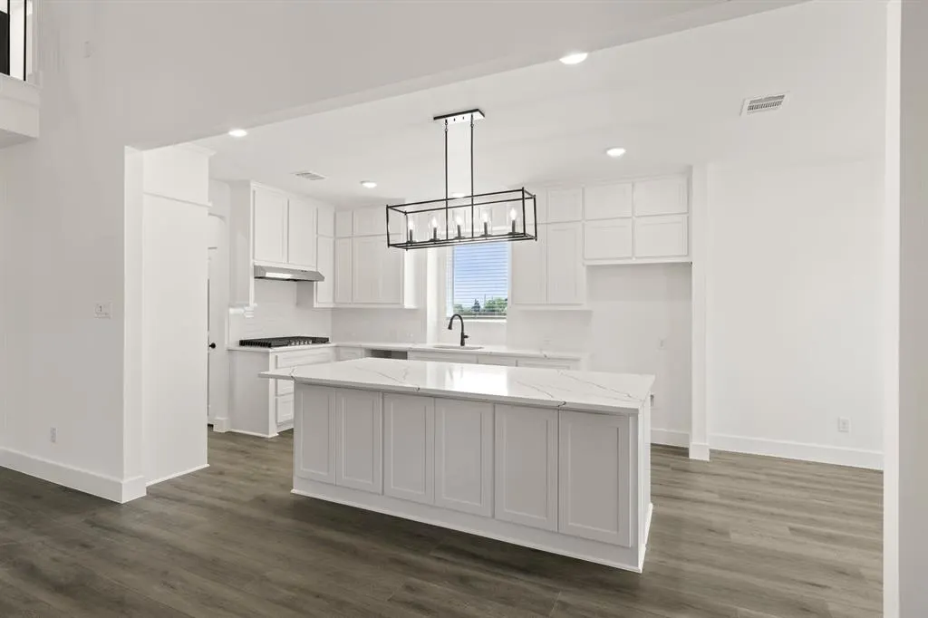 4512 Brookfield