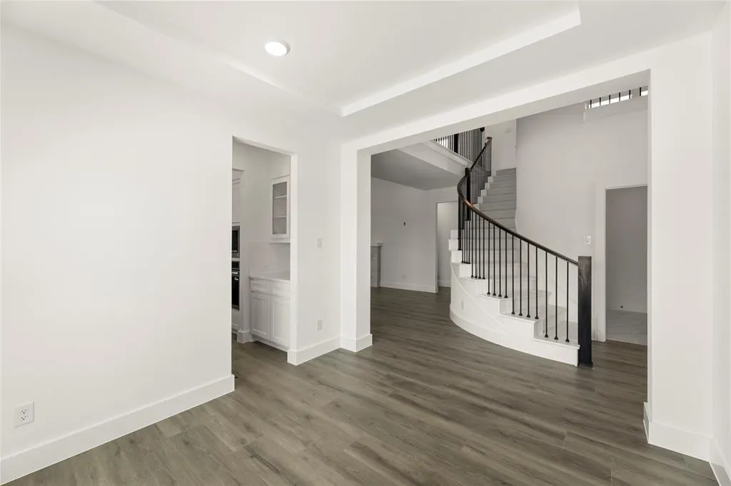 4512 Brookfield