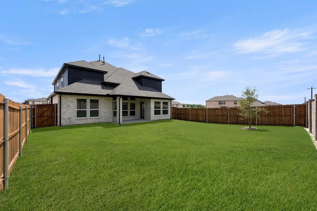 4512 Brookfield