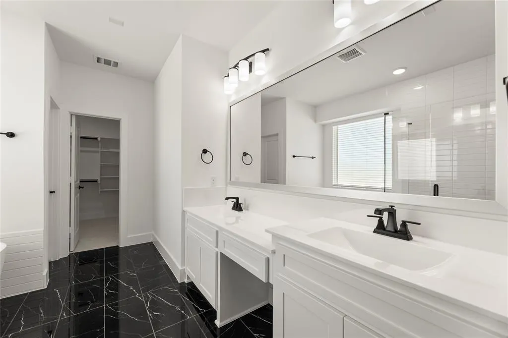 4512 Brookfield