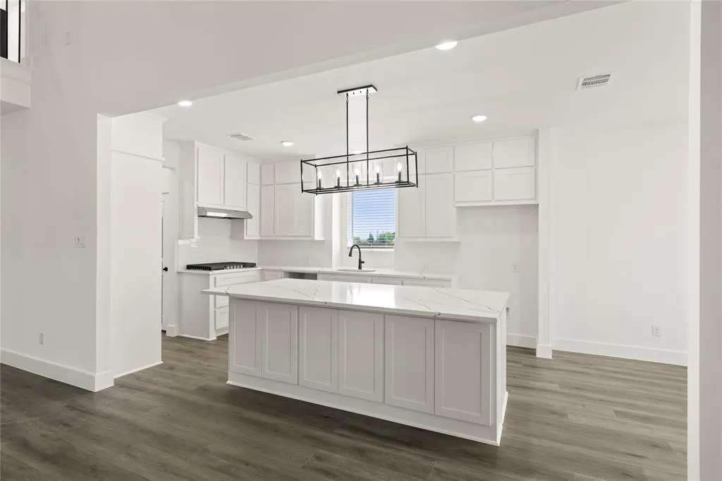 4512 Brookfield