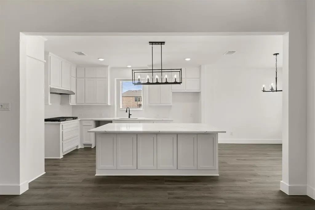 4512 Brookfield