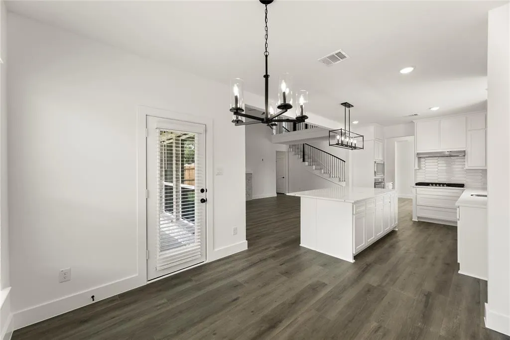 4512 Brookfield