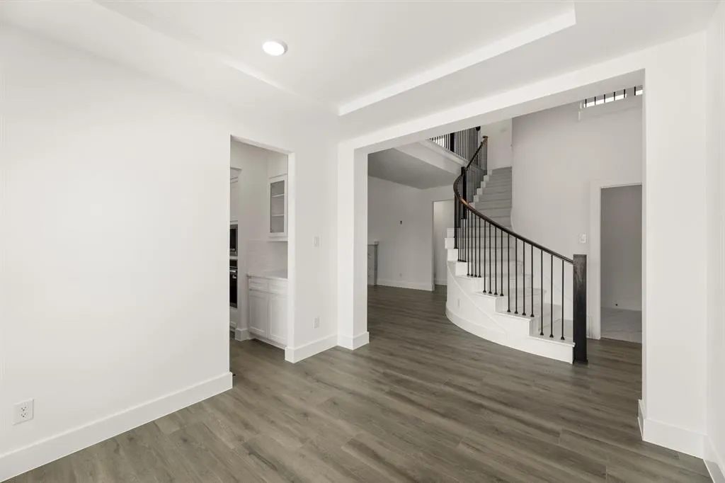 4512 Brookfield