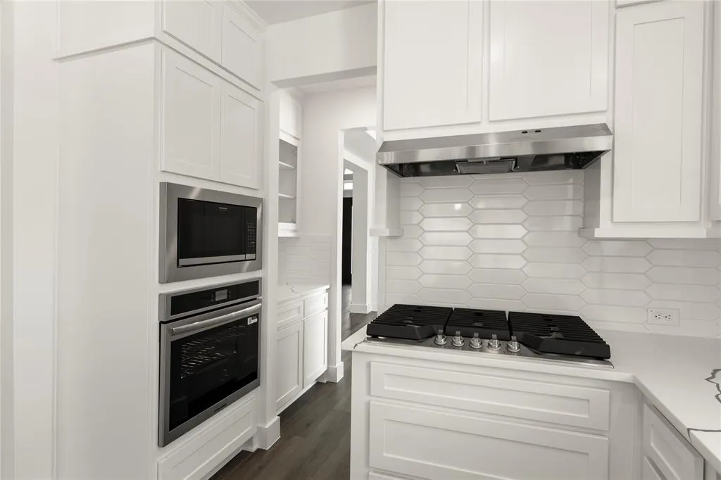 4512 Brookfield