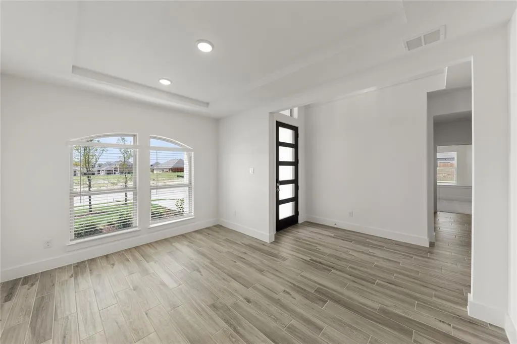 2412 Rolling Hills