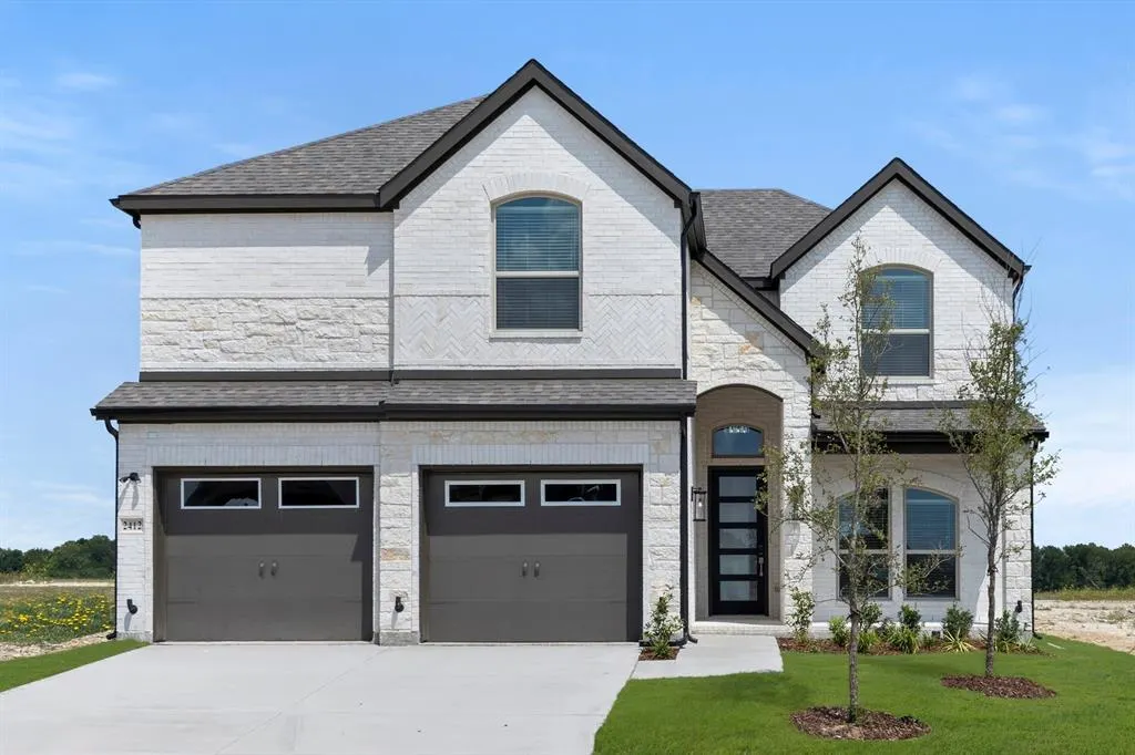 2412 Rolling Hills