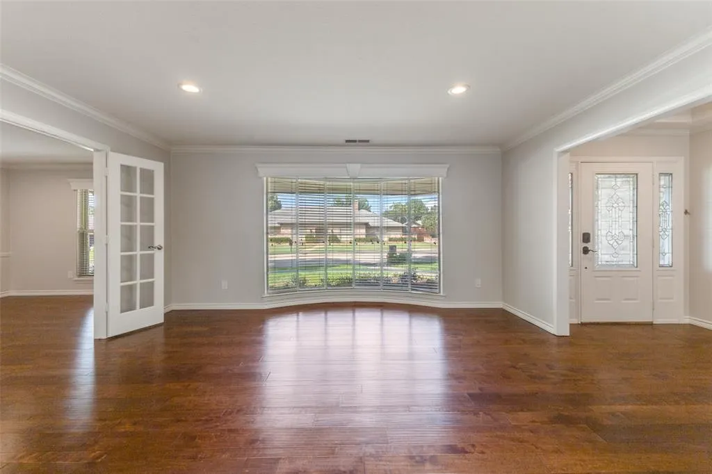 7024 Roundrock Road
