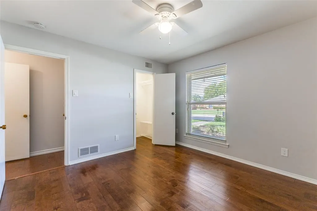 7024 Roundrock Road