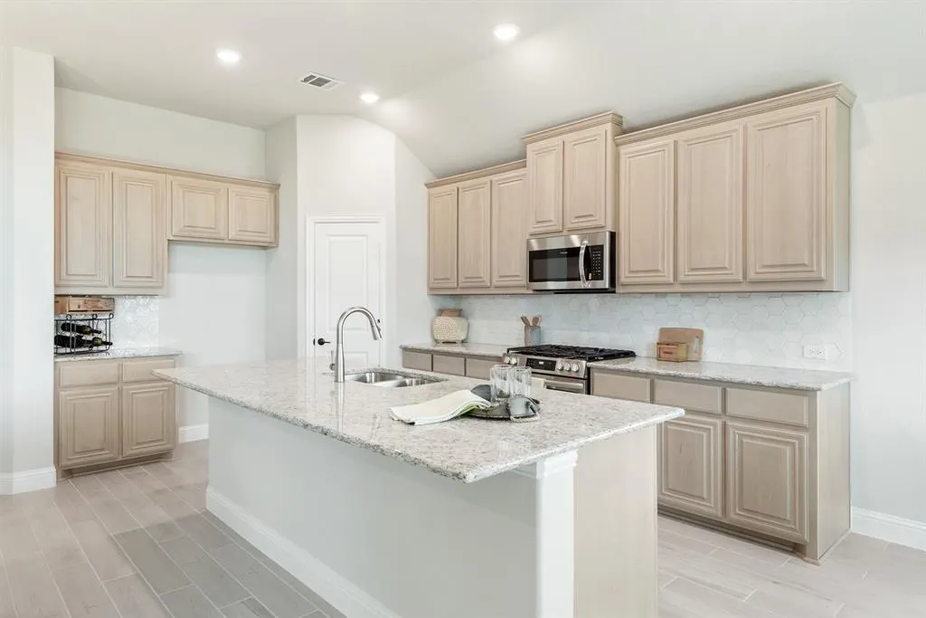 2310 River Trail