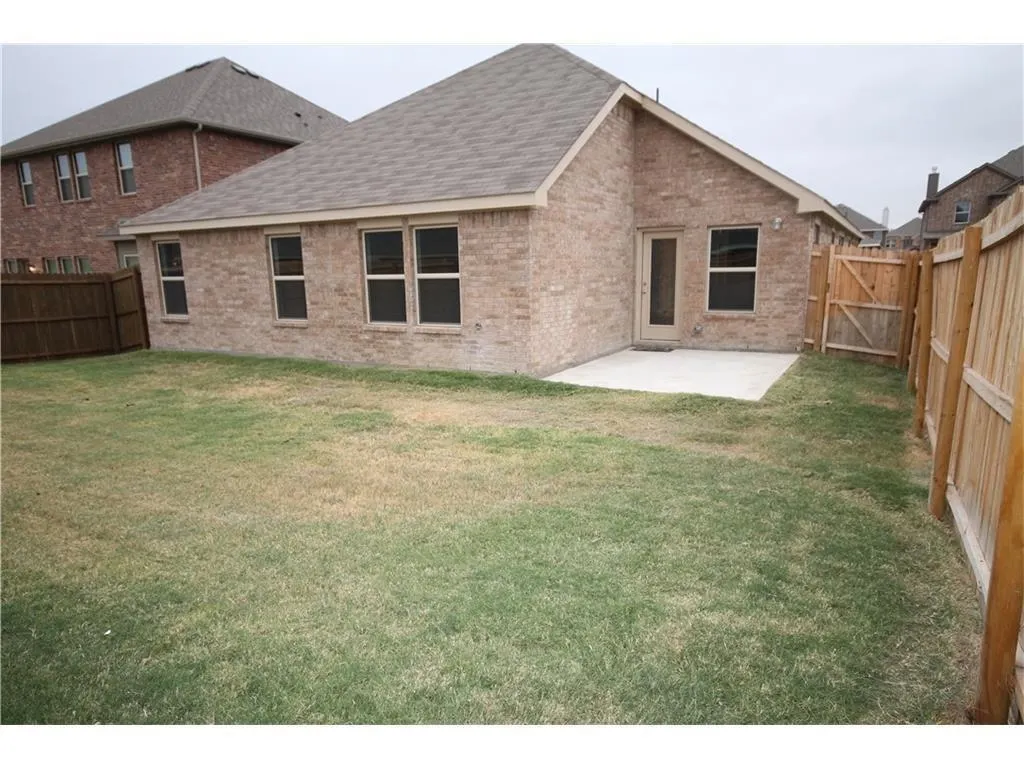 11300 Amistad Drive