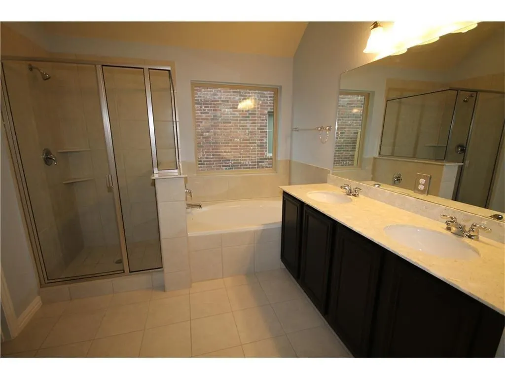 11300 Amistad Drive