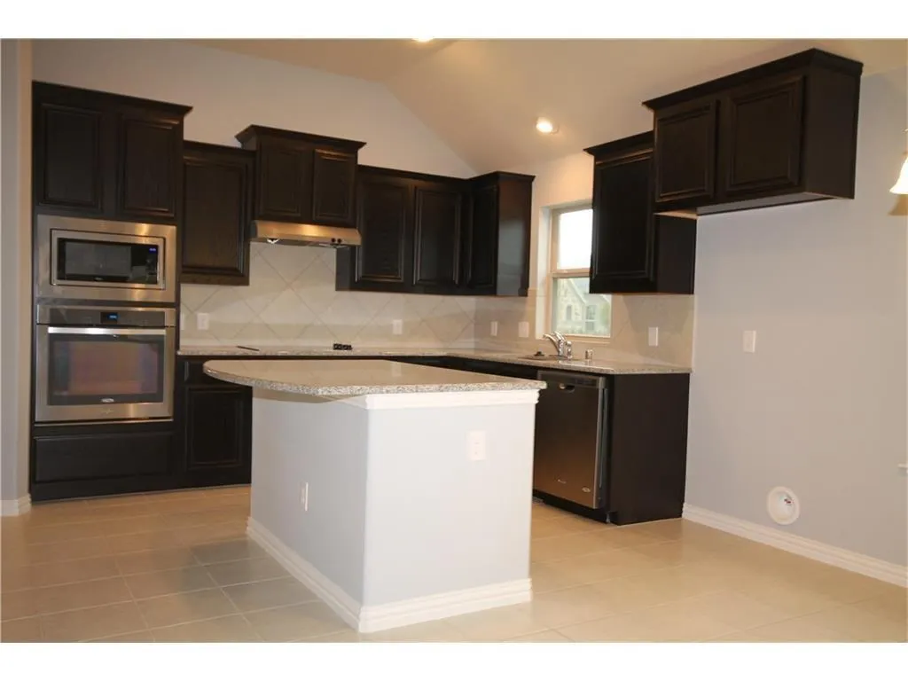 11300 Amistad Drive