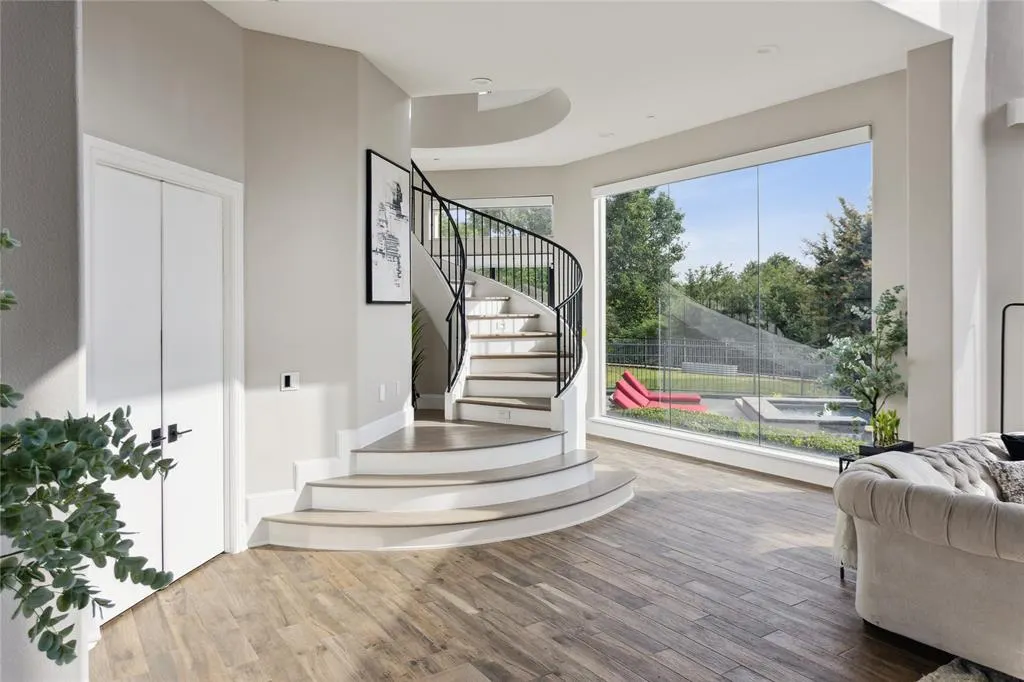 6441 Sudbury Road