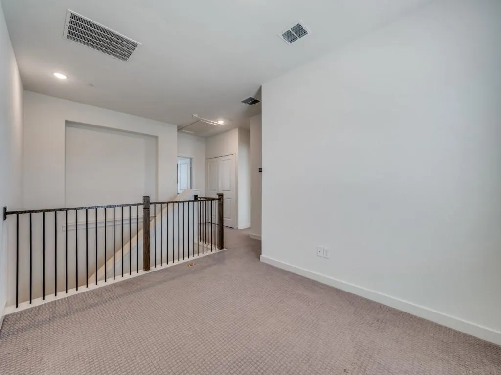 7432 Atlas Drive