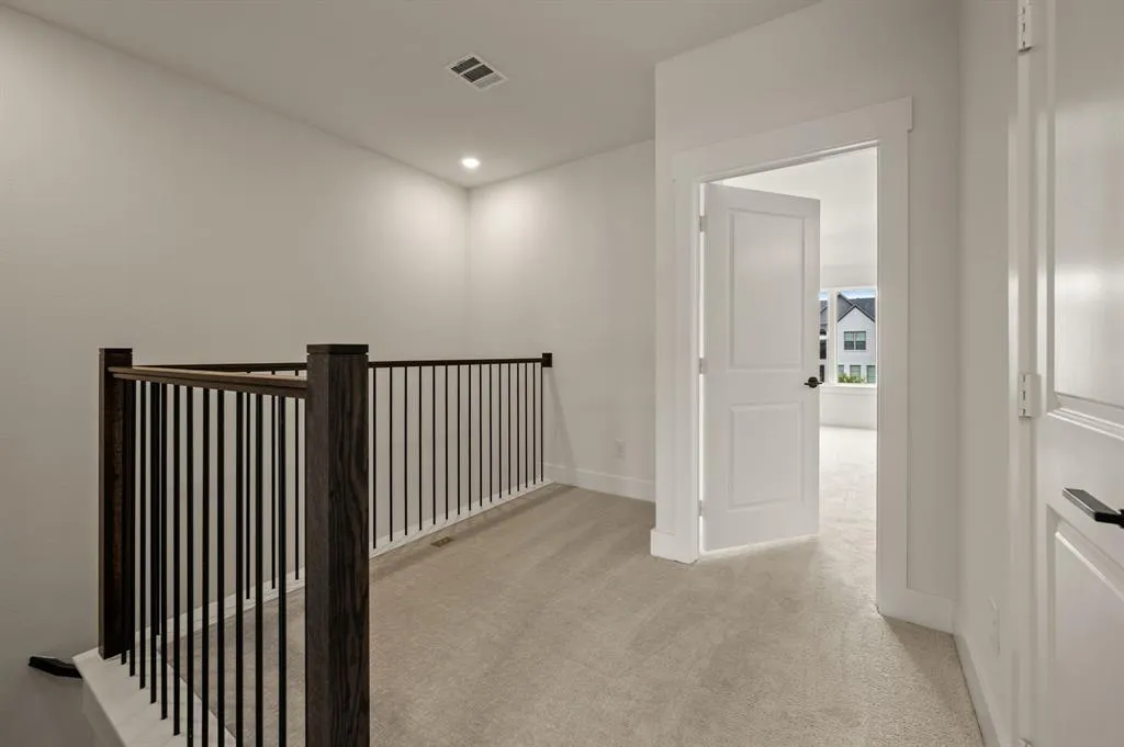 2554 Campden Mews