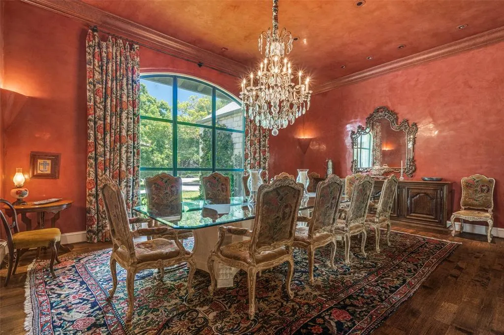 5936 Woodland Drive