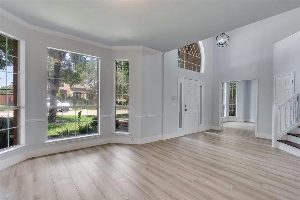 2320 Cimmaron Drive
