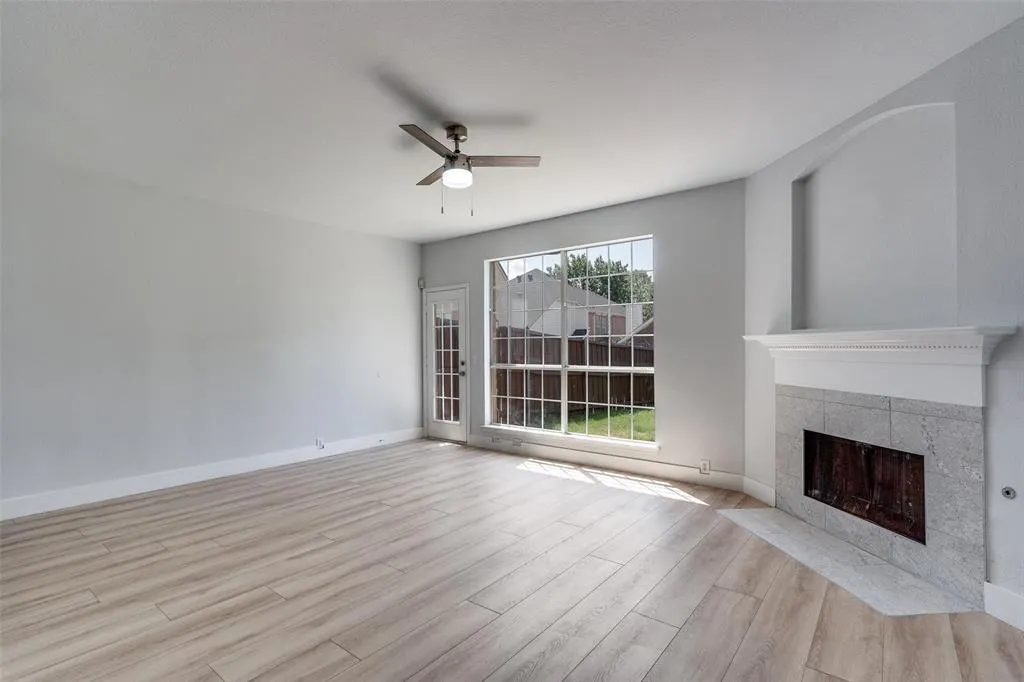 2320 Cimmaron Drive