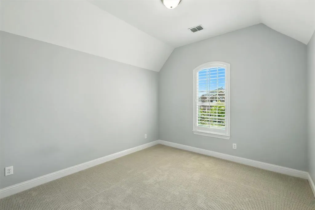 9809 Pikes Peak Place