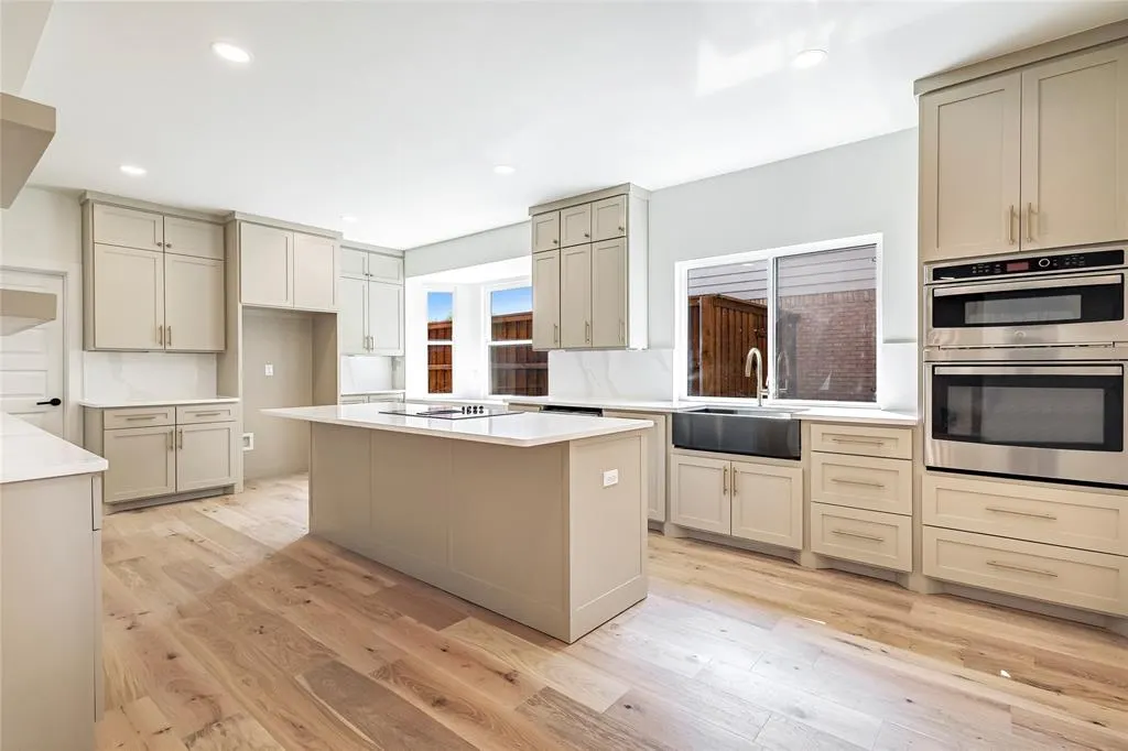 4412 Saber Court