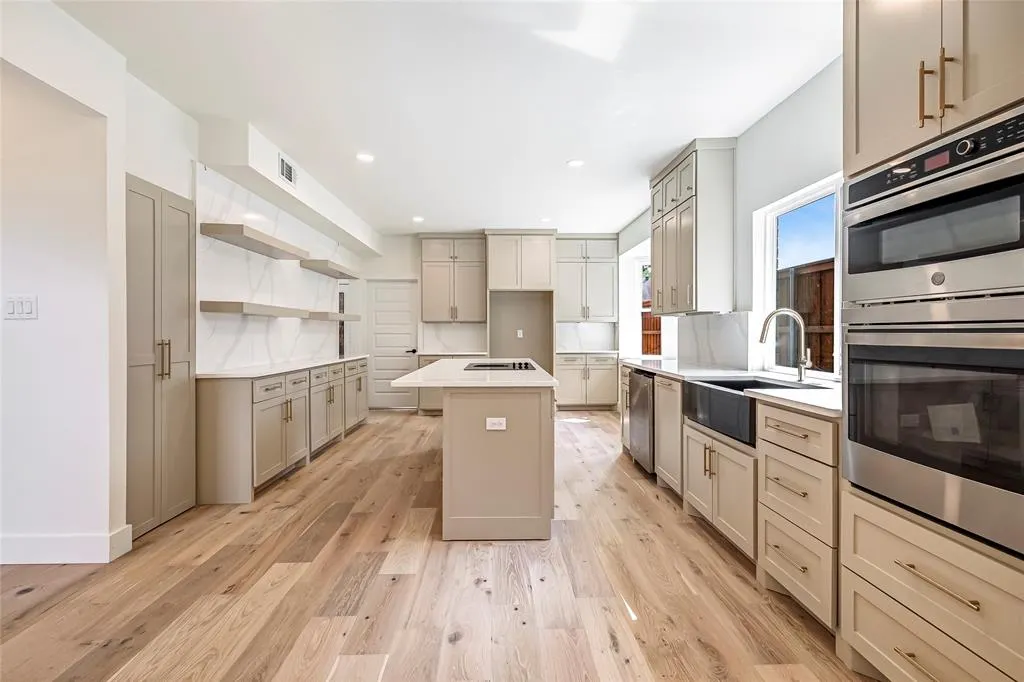 4412 Saber Court
