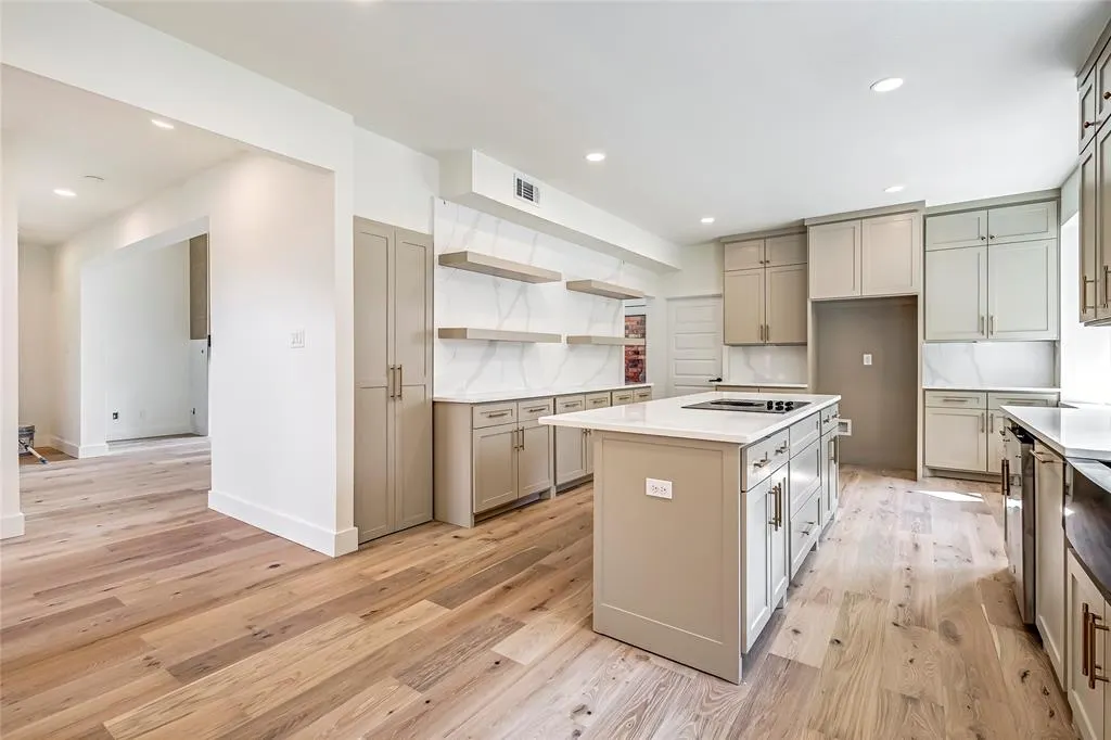 4412 Saber Court