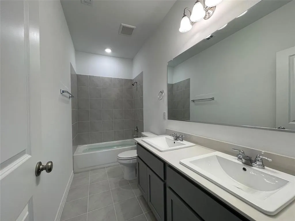 2224 switchgrass Street