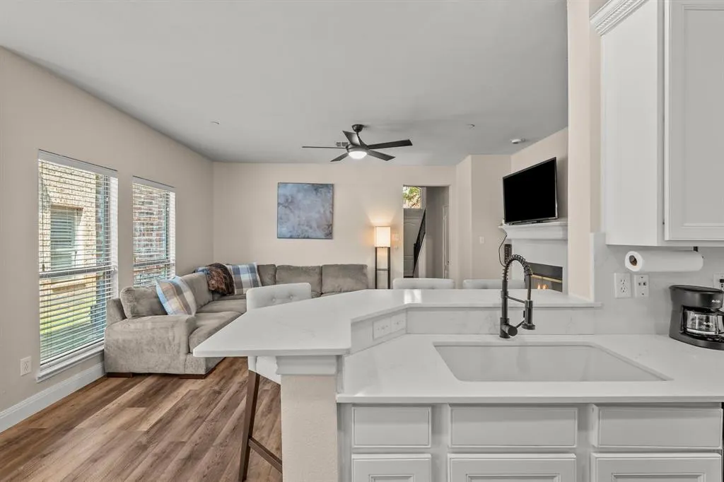 6853 Massa Lane
