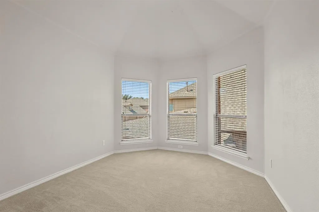 6853 Massa Lane