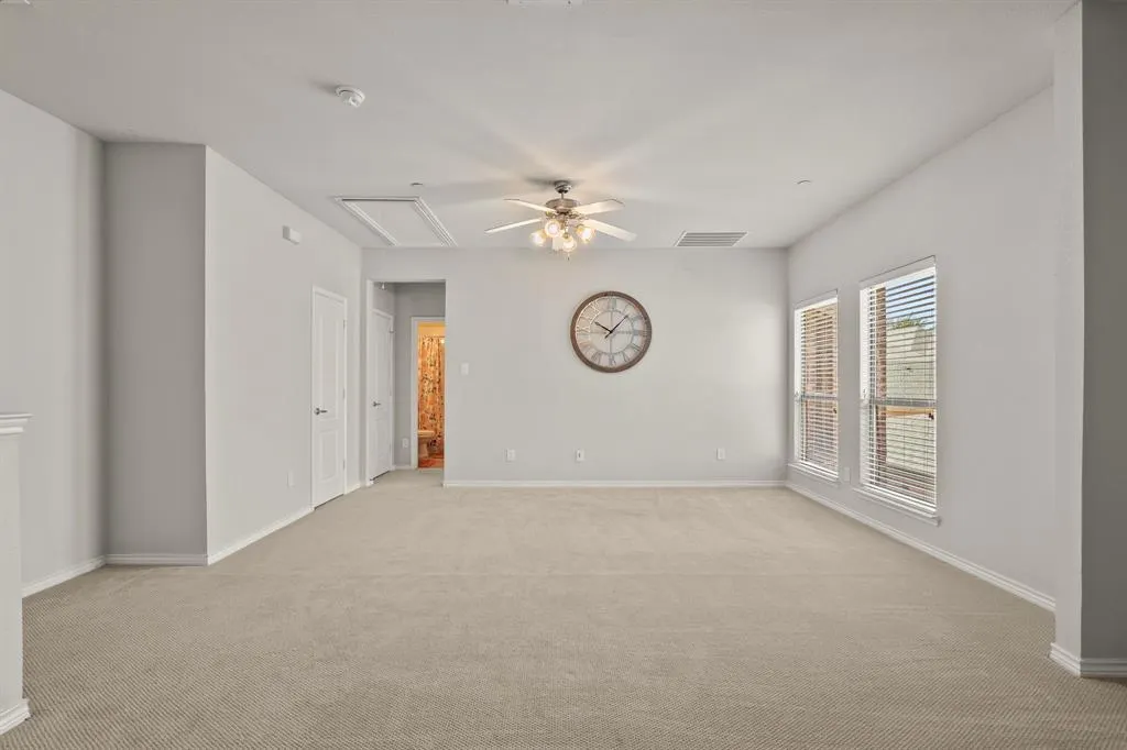 6853 Massa Lane