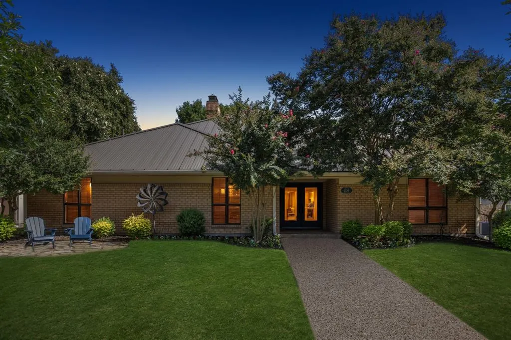 206 Crooked Creek Drive