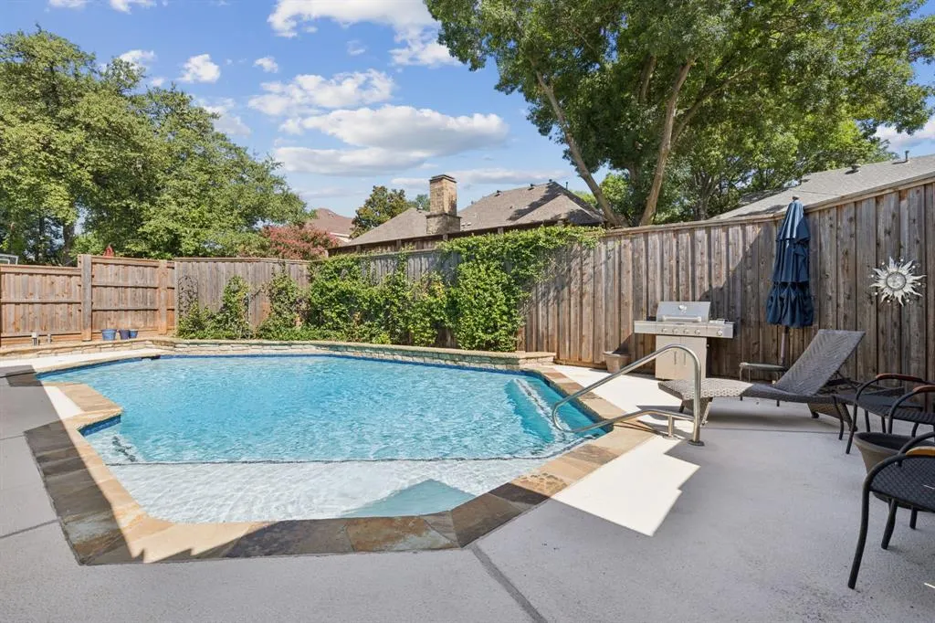 206 Crooked Creek Drive